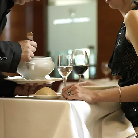 فندق Silken Monumental Naranco اوفيدو