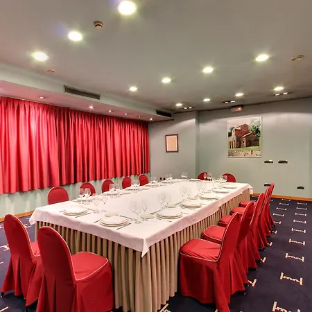 Silken Monumental Naranco فندق اوفيدو