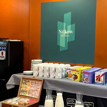 西尔肯纳兰科纪念碑酒店 奥维耶多