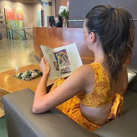 西尔肯纳兰科纪念碑酒店